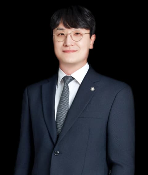 제주공중밀집장소추행변호사 undefined